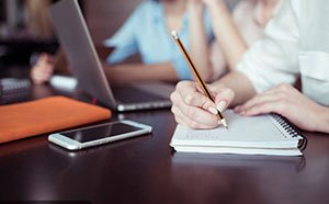 以【技術·人文知識·國際業務】簽證去日本，都從事哪些工作？